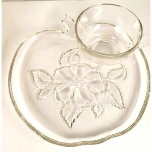 Hazel Atlas Apple Snack Set 4 Plates 4 Cups Orchard Embossed Clear Glass